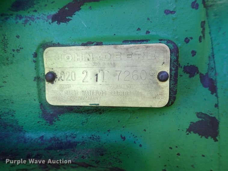 image for item DC3252 John Deere 4020 tractor