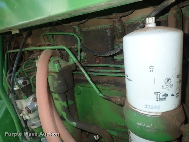 image for item DC3252 John Deere 4020 tractor