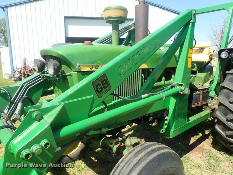image for item DC3252 John Deere 4020 tractor
