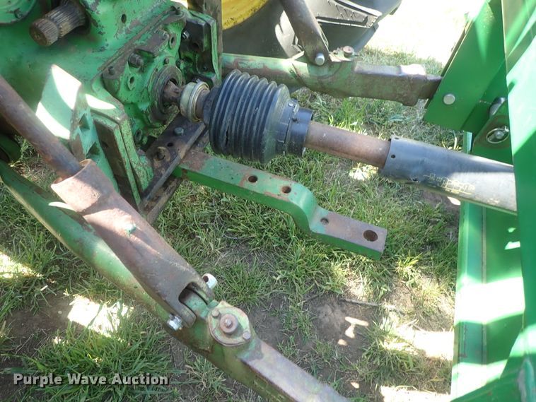 image for item DC3252 John Deere 4020 tractor