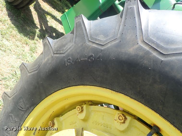 image for item DC3252 John Deere 4020 tractor