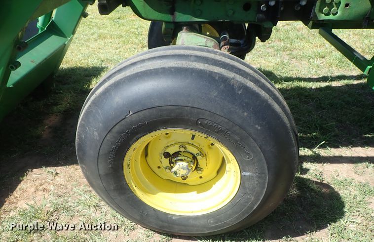 image for item DC3252 John Deere 4020 tractor