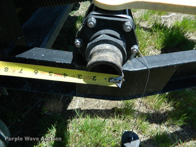 image for item DE4446 JD Skiles tank trailer