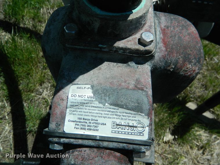 image for item DE4446 JD Skiles tank trailer