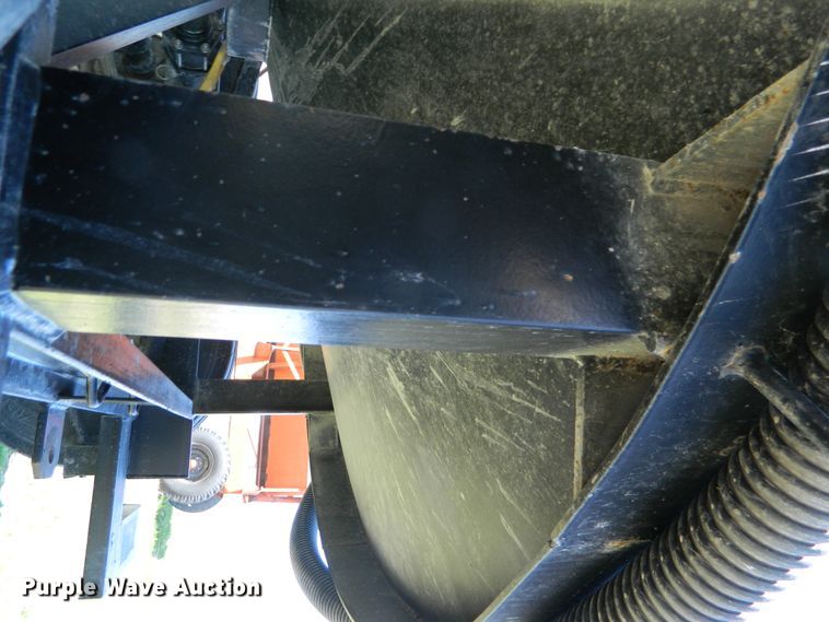 image for item DE4446 JD Skiles tank trailer