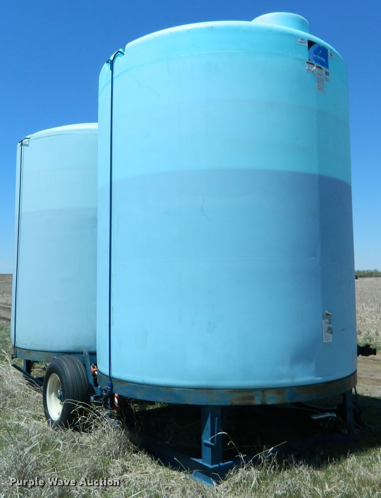 image for item DE4447 JD Skiles tank trailer