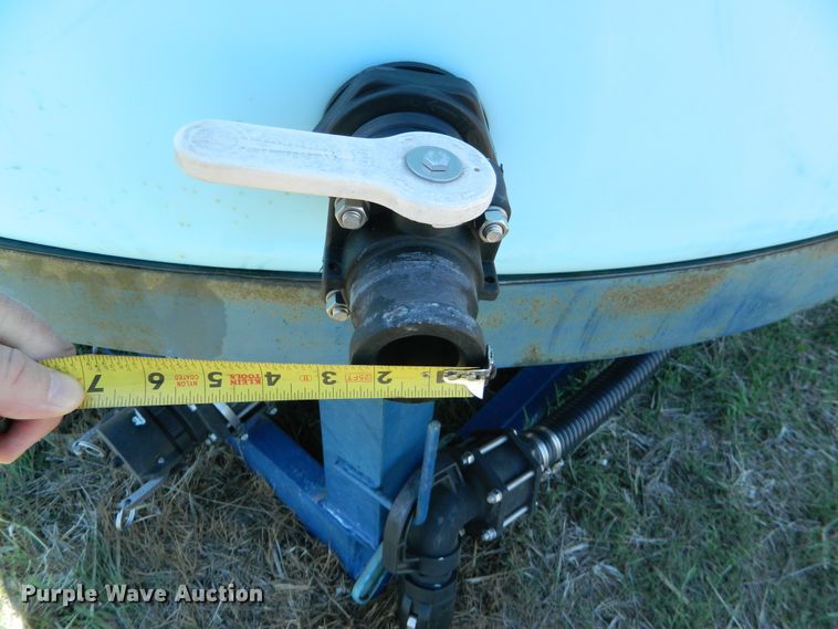 image for item DE4447 JD Skiles tank trailer