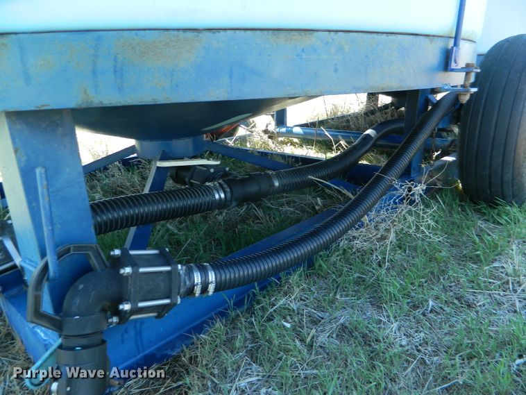 image for item DE4447 JD Skiles tank trailer