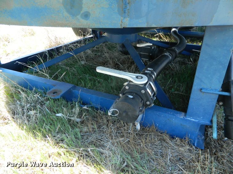 image for item DE4447 JD Skiles tank trailer