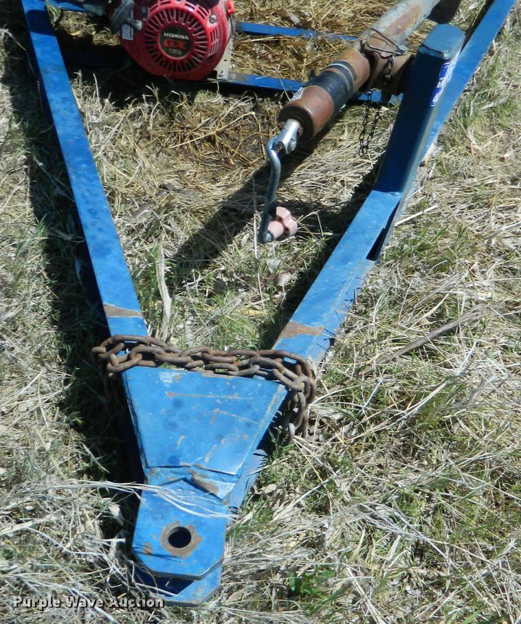 image for item DE4447 JD Skiles tank trailer