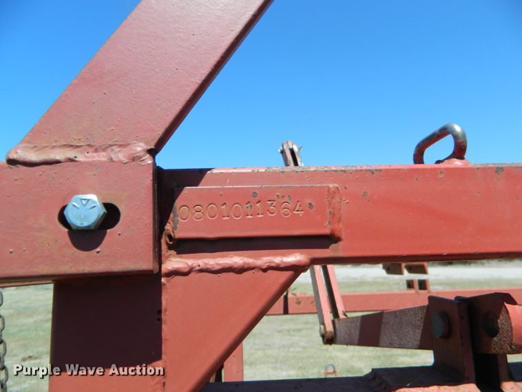 image for item DE4448 Lynn livestock squeeze chute