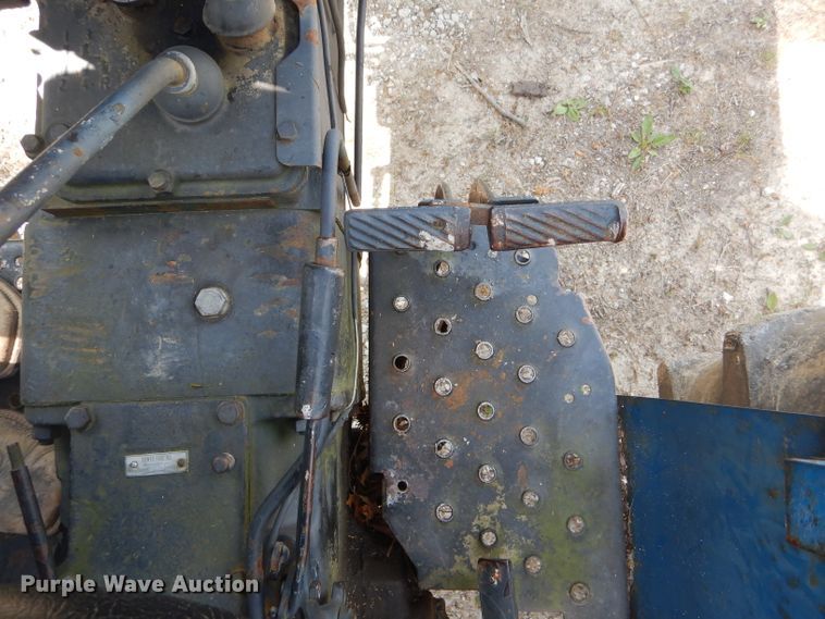 image for item DF3105 Long 2050 tractor