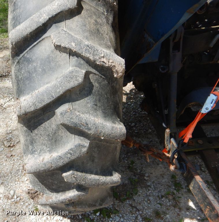 image for item DF3105 Long 2050 tractor