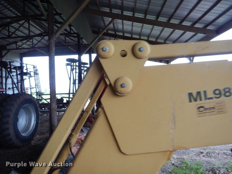 image for item DF3110 Challenger ML98 loader