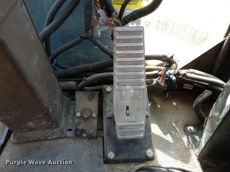 image for item DF6073 New Holland SF550 sprayer