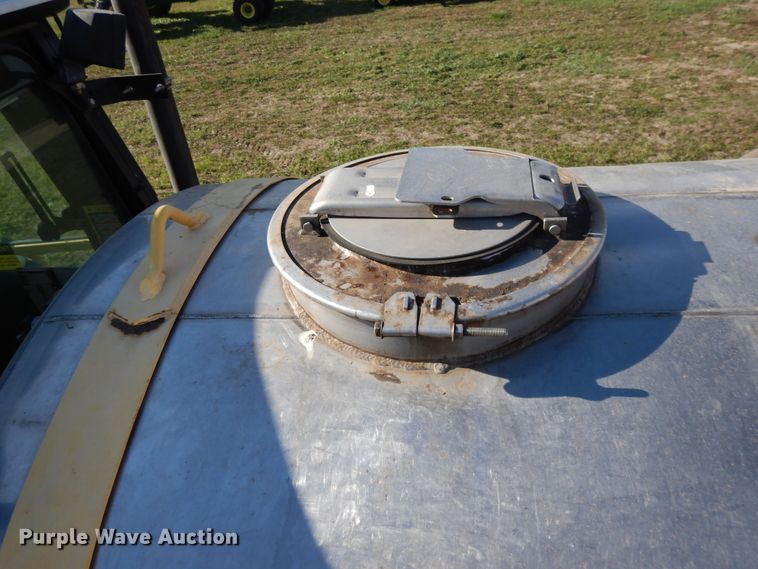 image for item DF6073 New Holland SF550 sprayer