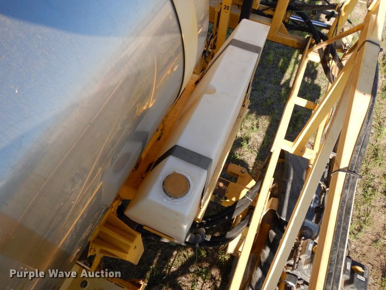 image for item DF6073 New Holland SF550 sprayer