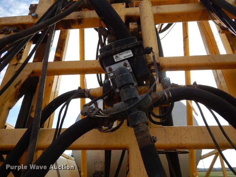 image for item DF6073 New Holland SF550 sprayer