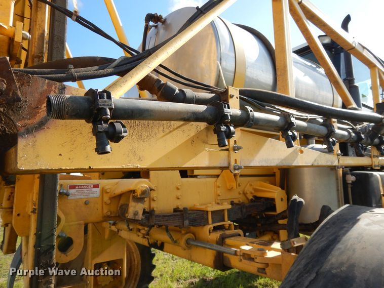 image for item DF6073 New Holland SF550 sprayer