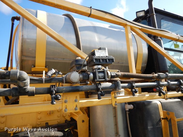 image for item DF6073 New Holland SF550 sprayer