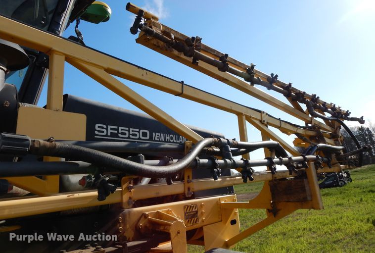 image for item DF6073 New Holland SF550 sprayer