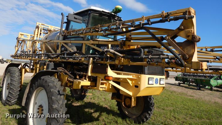 image for item DF6073 New Holland SF550 sprayer