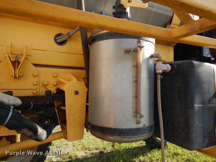 image for item DF6073 New Holland SF550 sprayer