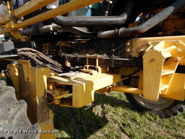 image for item DF6073 New Holland SF550 sprayer