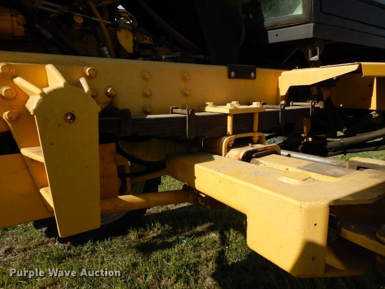 image for item DF6073 New Holland SF550 sprayer