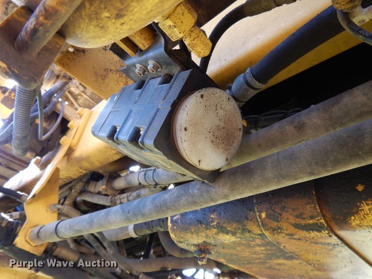 image for item DF6073 New Holland SF550 sprayer