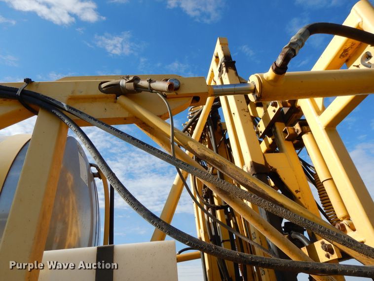 image for item DF6073 New Holland SF550 sprayer