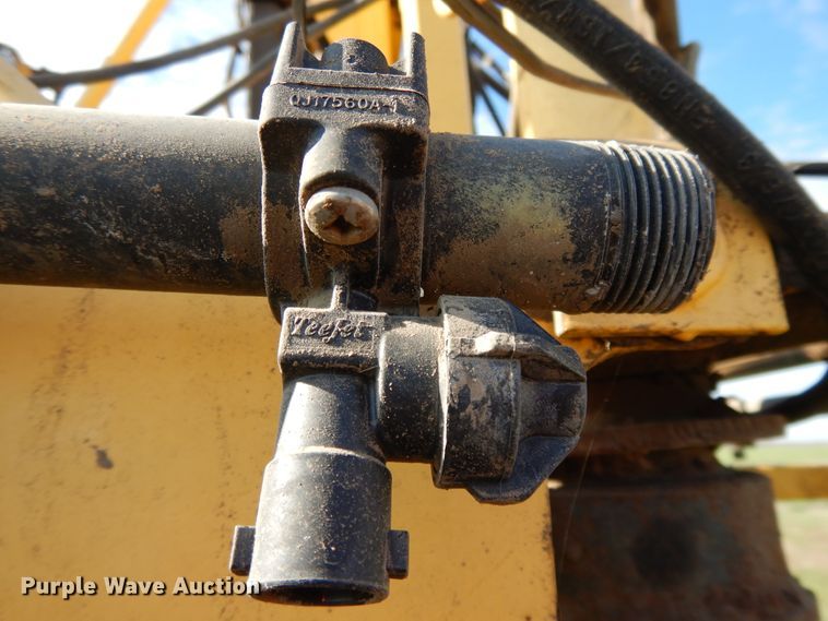 image for item DF6073 New Holland SF550 sprayer