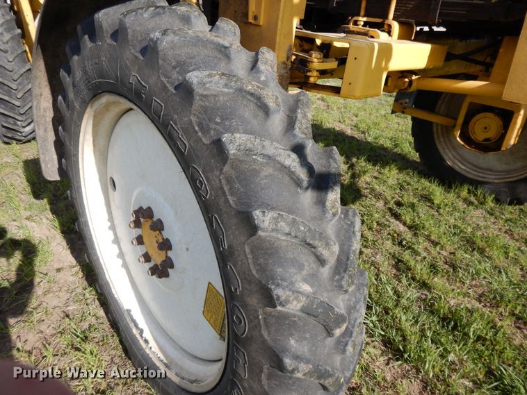 image for item DF6073 New Holland SF550 sprayer