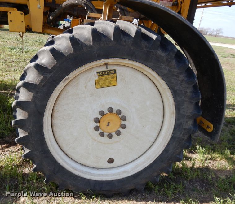 image for item DF6073 New Holland SF550 sprayer