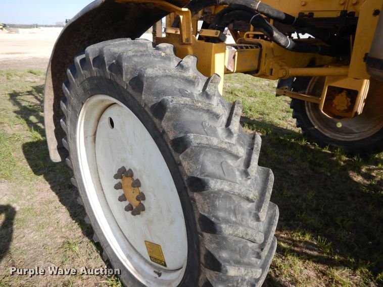 image for item DF6073 New Holland SF550 sprayer