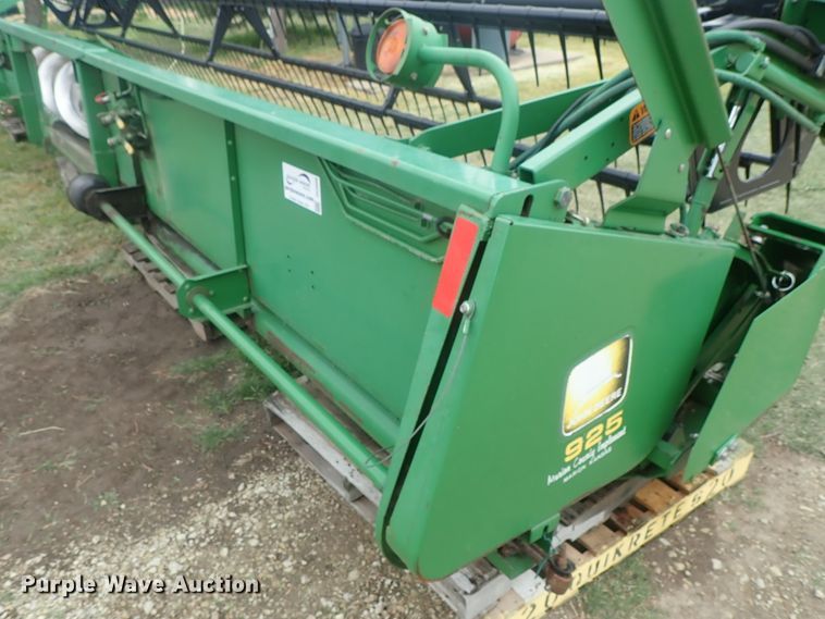 image for item DG3099 1995 John Deere 925 flex head