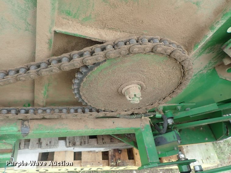 image for item DG3099 1995 John Deere 925 flex head