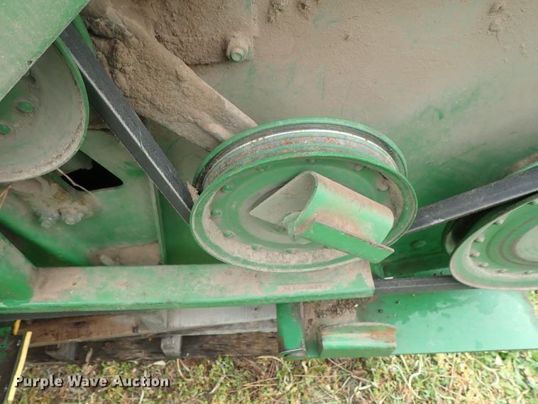 image for item DG3099 1995 John Deere 925 flex head