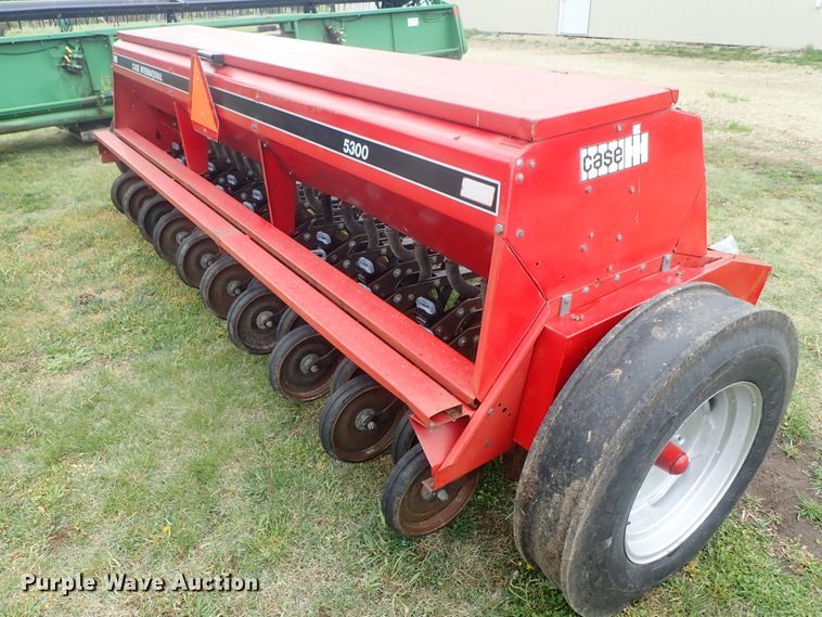 image for item DG3100 Case 5300 grain drill