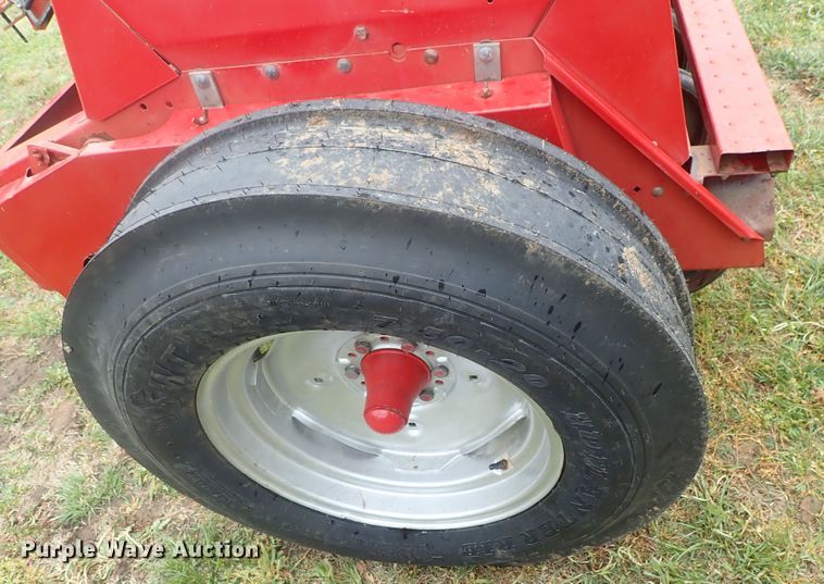 image for item DG3100 Case 5300 grain drill