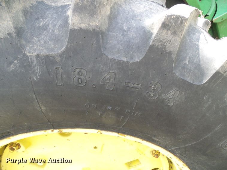 image for item DG5640 1983 John Deere 2950 tractor