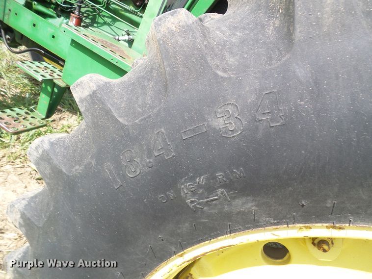 image for item DG5640 1983 John Deere 2950 tractor