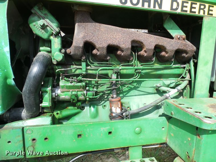 image for item DG5640 1983 John Deere 2950 tractor