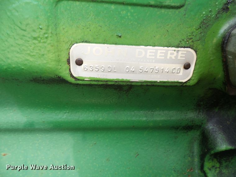 image for item DG5640 1983 John Deere 2950 tractor