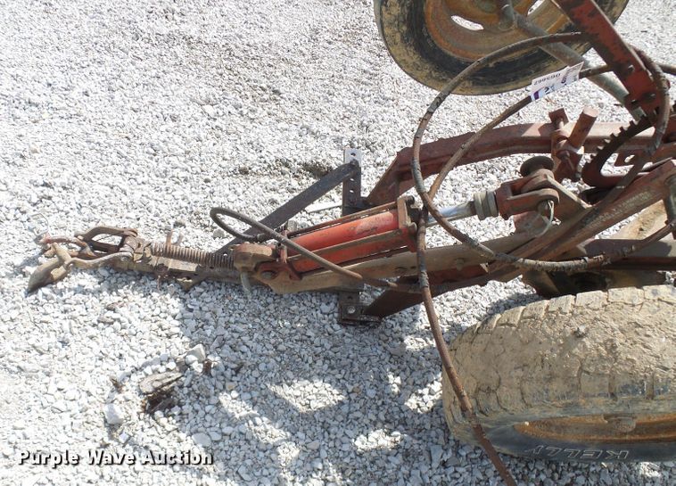 image for item DG5662 Three bottom plow