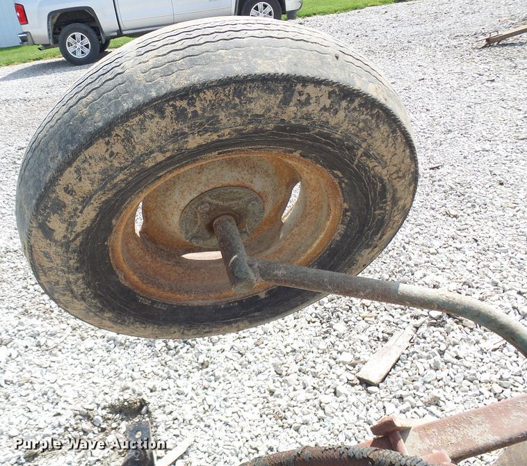 image for item DG5662 Three bottom plow