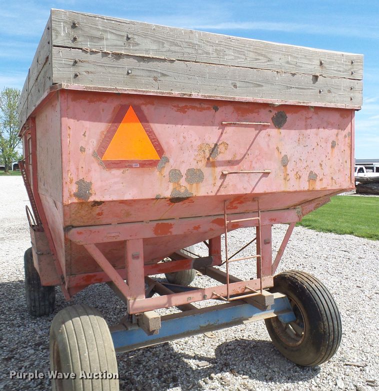 image for item DG5663 Gravity wagon