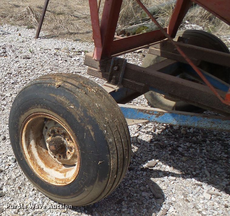 image for item DG5663 Gravity wagon