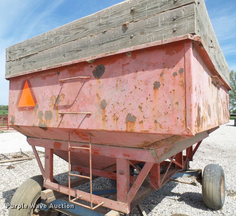 image for item DG5663 Gravity wagon