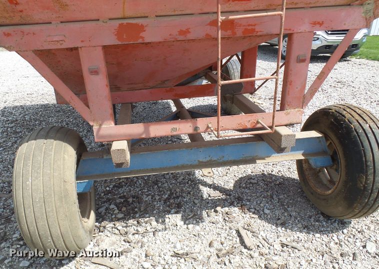 image for item DG5663 Gravity wagon